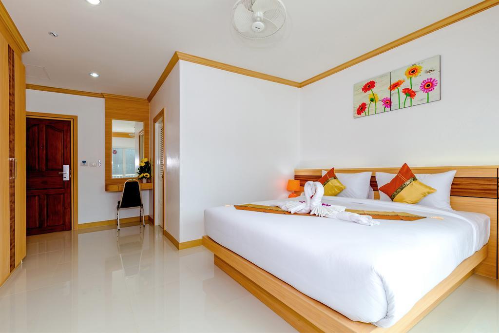 Phusita Hotel - Sha Certified Patong Room photo
